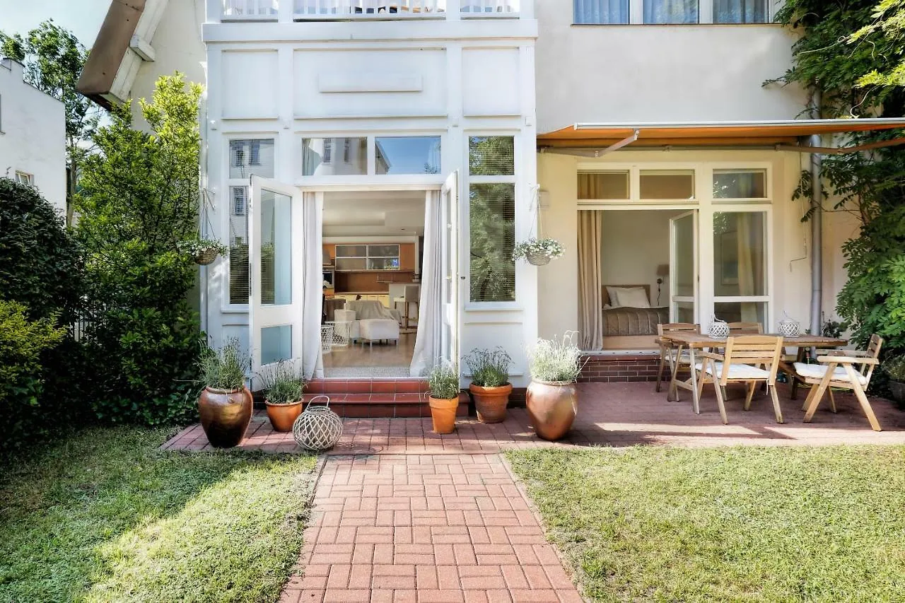 Viu Secret Garden Apartment ソポト