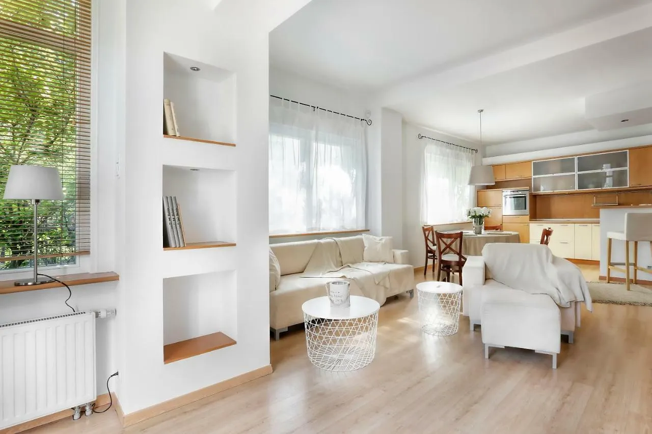 Viu Secret Garden Apartment ソポト 0*,